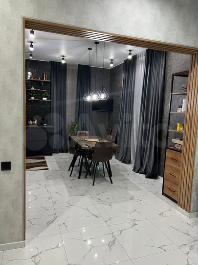 Коттедж 205 м² на участке 9 сот.