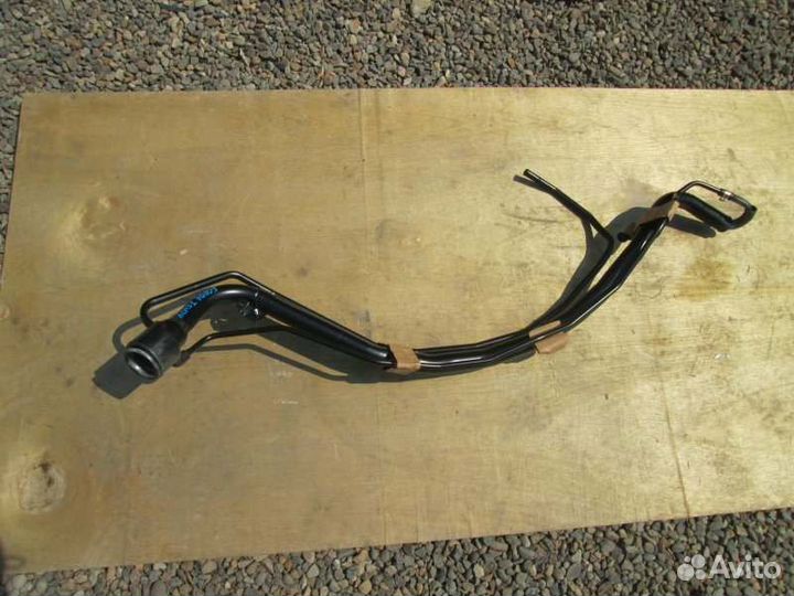 Горловина топливного бака Toyota Rav4 ACA31