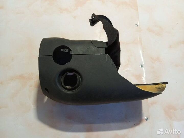 Кожух рулевой колонки Audi A4 B6 AVJ 2002