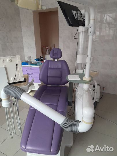 Продаю стоматологическое кресло