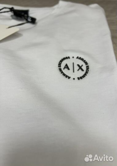 Белая футболка Armani exchange