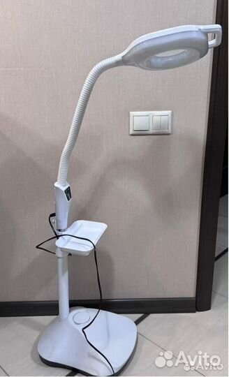 Лампа лупа напольная