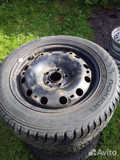 Колёса на 15 на поло.ещё есть литьё на 15