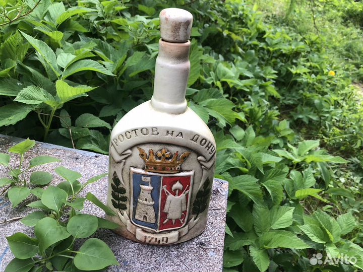 Керамический кувшин для вина : ростов на дону 1749