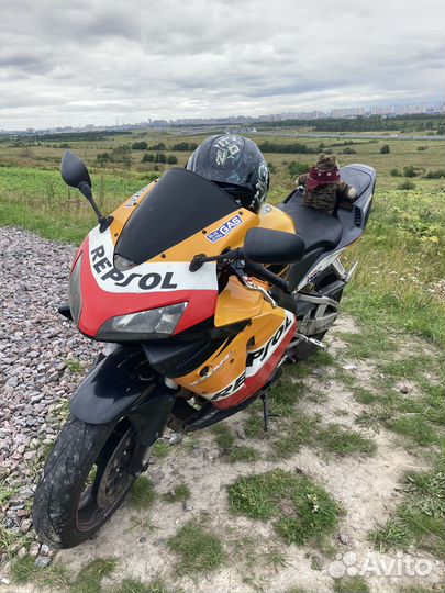 Мотоцикл honda CBR600RR