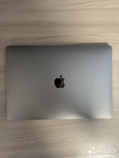 Apple macbook pro 13 2019