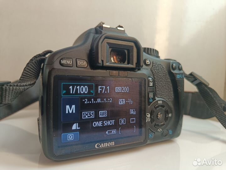 Камера Canon EOS 550D