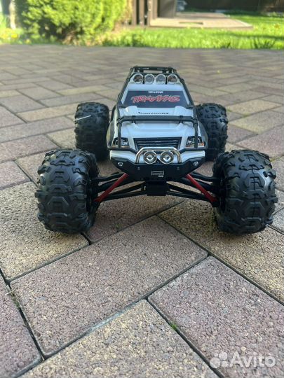 Traxxas Summit 1:16