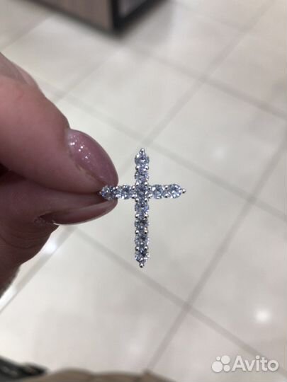 Серебряный крестик
