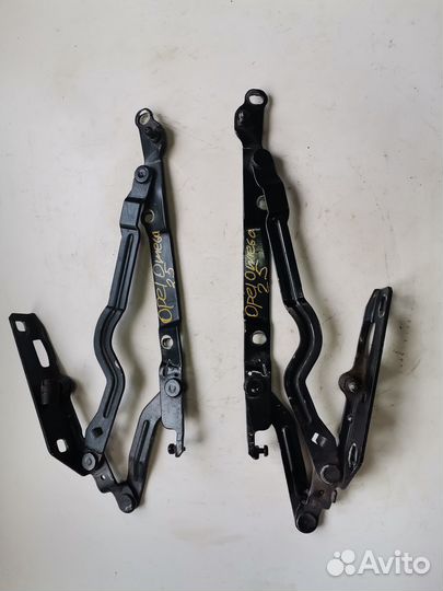 Петля багажника Opel Omega B Седан