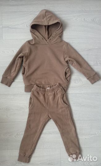 Спортивный костюм