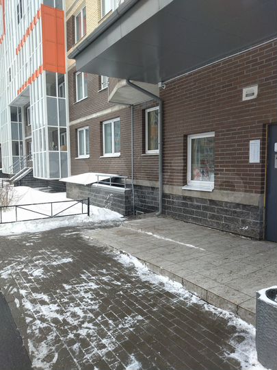 2-к. квартира, 53 м², 1/12 эт.