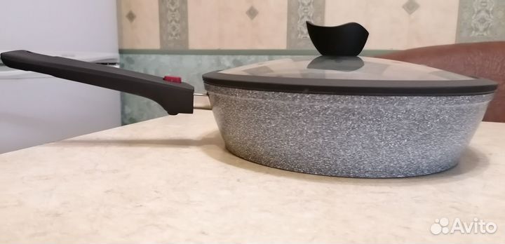 Сковорода торговой марки Royal Kuchen