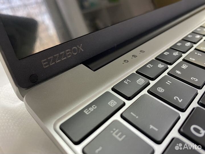 Ноутбук Ezzzbox 16/512 гб новый