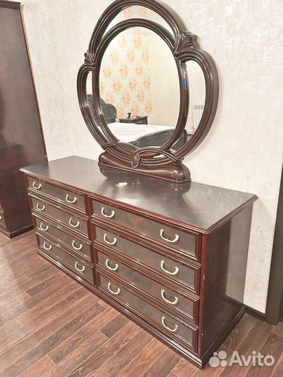 Спальный гарнитур бу италия