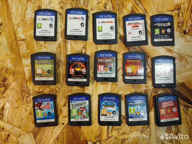 24 картриджа для ps vita и 2 для Nintendo switch