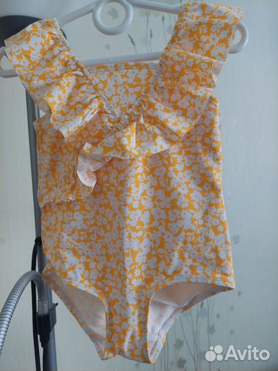 Купальник слитный новый для девочки