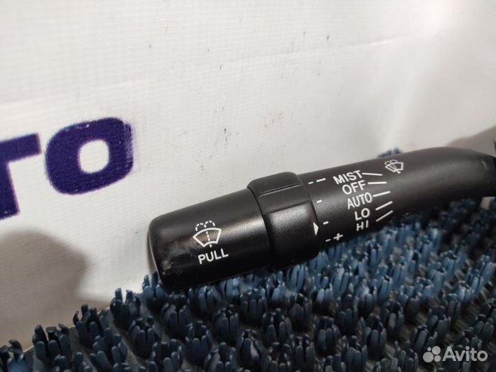 Переключатель дворников Toyota Avensis