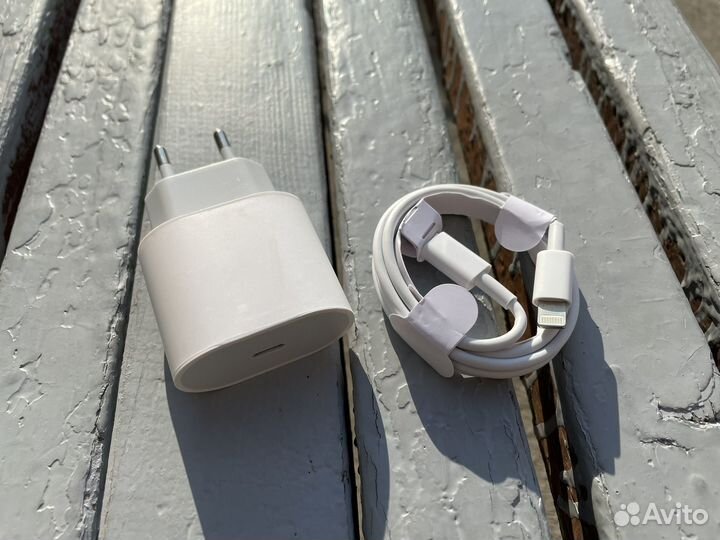 Зарядка для iPhone 20w