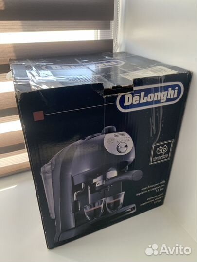Кофеварка delonghi
