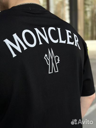 Футболка Moncler