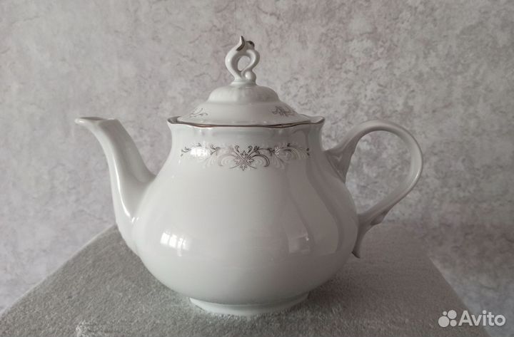 Заварочный фарфоровый чайник 1,2л. Чехия Thun