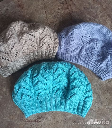 Берет женский ручной вязки