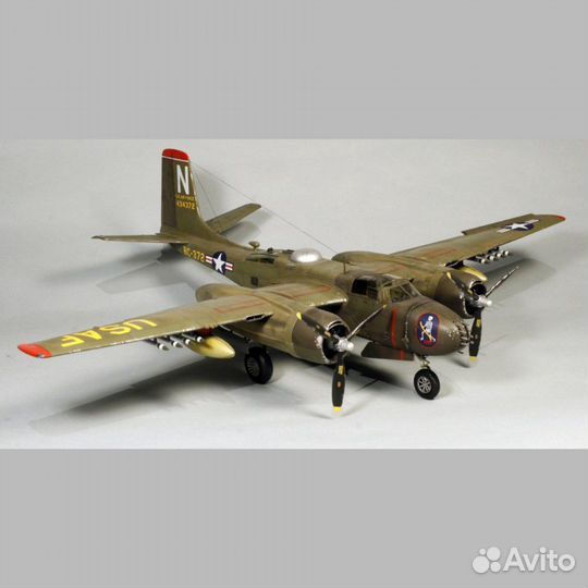 B-26 Инвейдер, сборная модель самолёта 48281 ISM