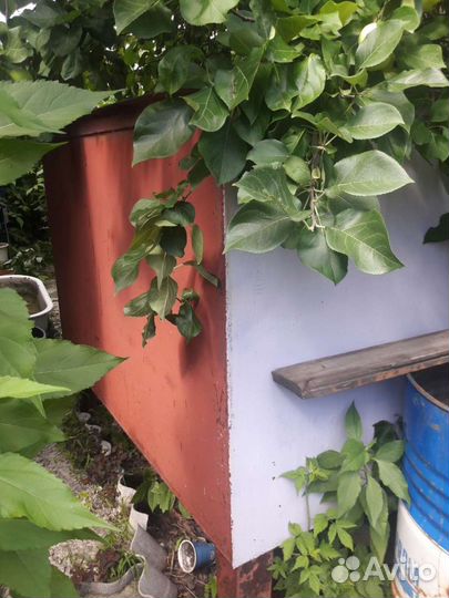 Металлический бак