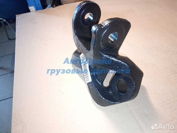 Кронштейн полурессоры Schmitz 1062876