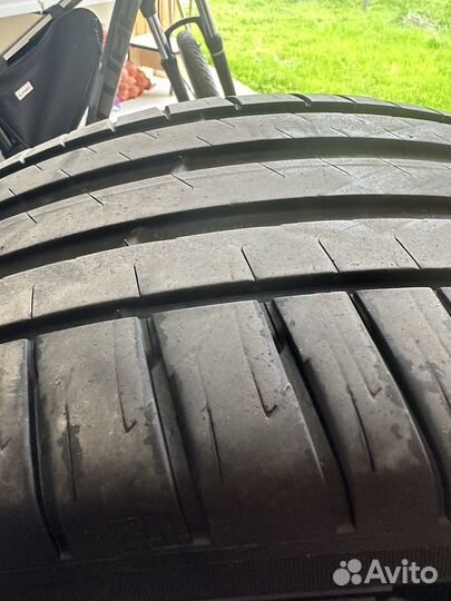 Michelin Pilot Sport 4 SUV 235/55 R19 S