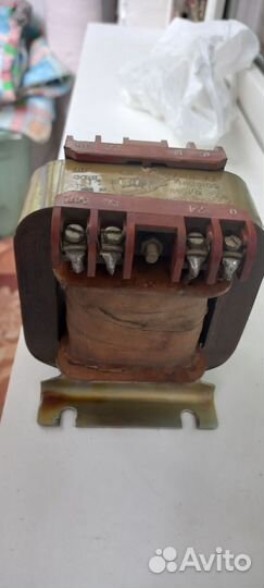 Понижающий трансформатор 380