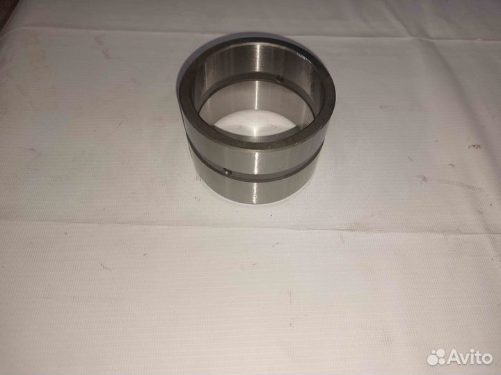 Втулка 4443882