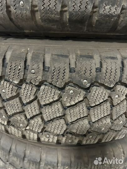 Колеса на зимней резине на Toyota Hiace