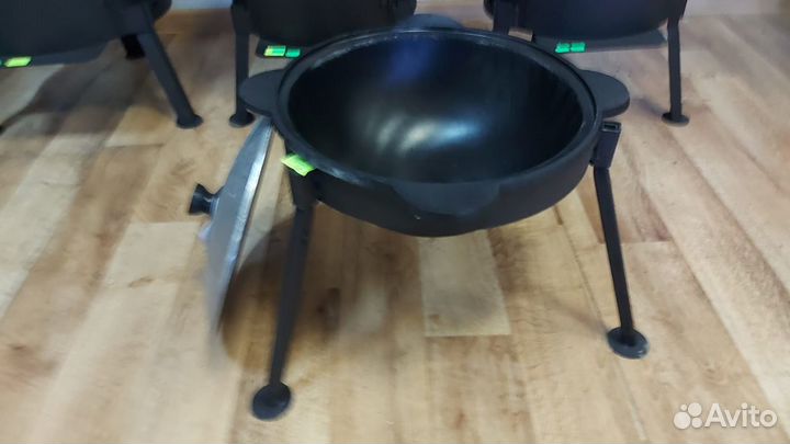 Казан 12 литров на треноге, комплект