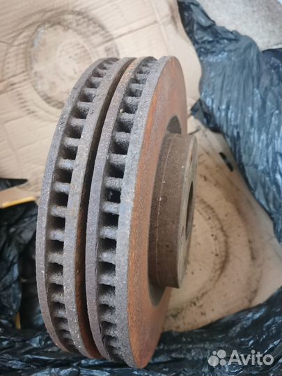 Диск тормозной передний 43512-33130