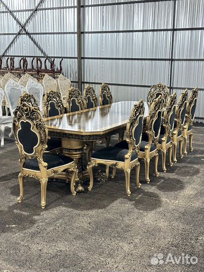 Столы и стулья