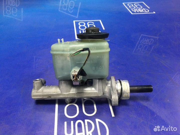 Главный тормозной цилиндр Toyota Land Cruiser