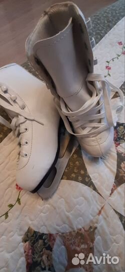 Коньки фигурные 33 размер