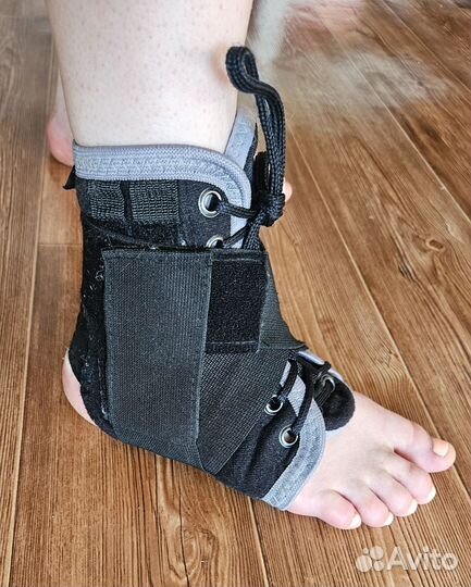 Бандаж голеностопный