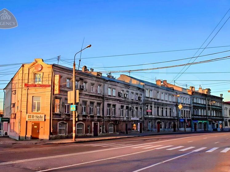 Стрит арт нижний новгород. Сова, нижний новгород, улица ванеева, 121. Сауна сова рязань. Баня филин. Сова дом нижний.