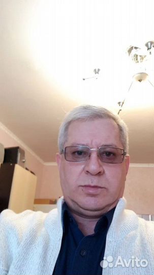 Водитель на автомобиль компании