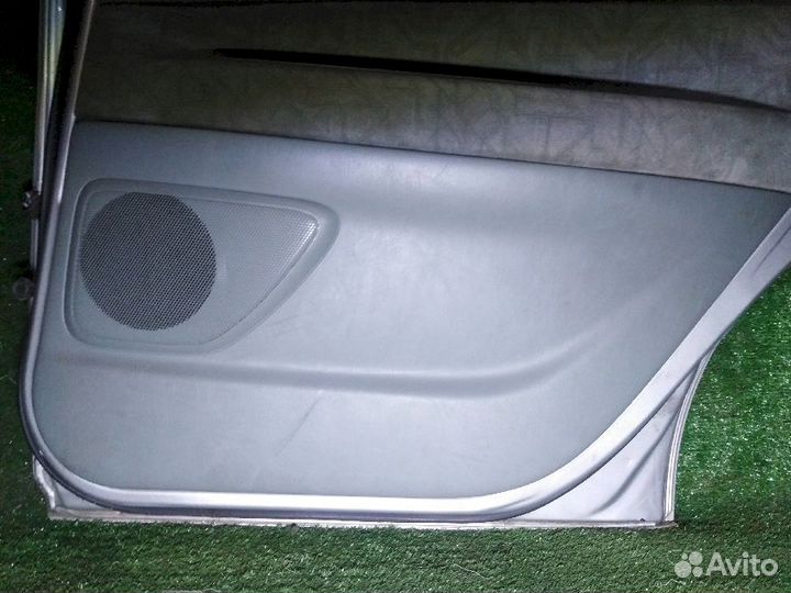 Дверь задняя правая Toyota Vista Ardeo SV50