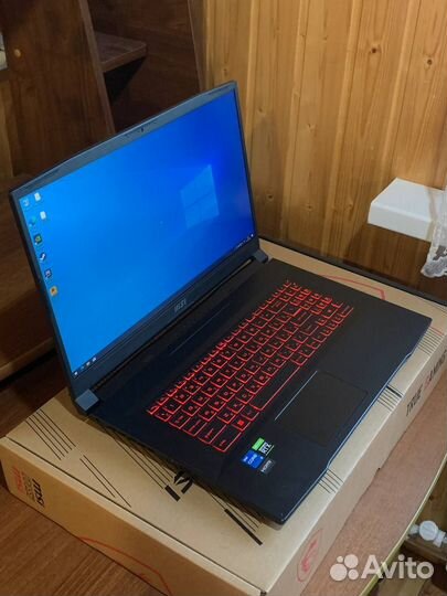 Игровой ноутбук MSI Katana GF76 12UC-265XRU