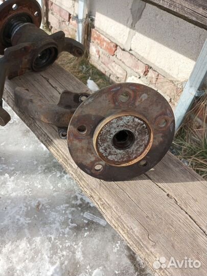 Поворотные кулаки на ниву