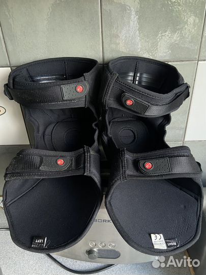 Мотонаколенники