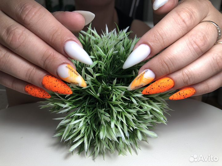 Мастер маникюра и наращивания ногтей