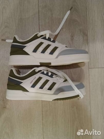 Кроссовки adidas