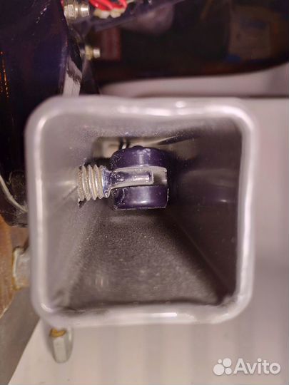 Замок на подвесной лодочный мотор