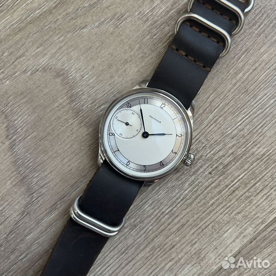 СССР - наручные часы - Молния